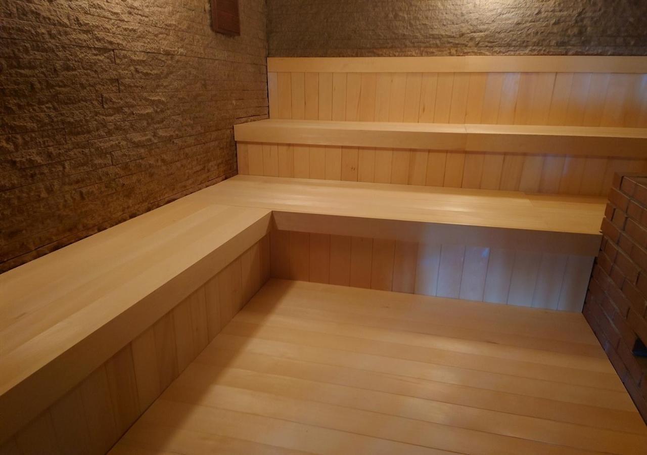 HOTEL LiVEMAX 甲府 甲斐市 エクステリア 写真